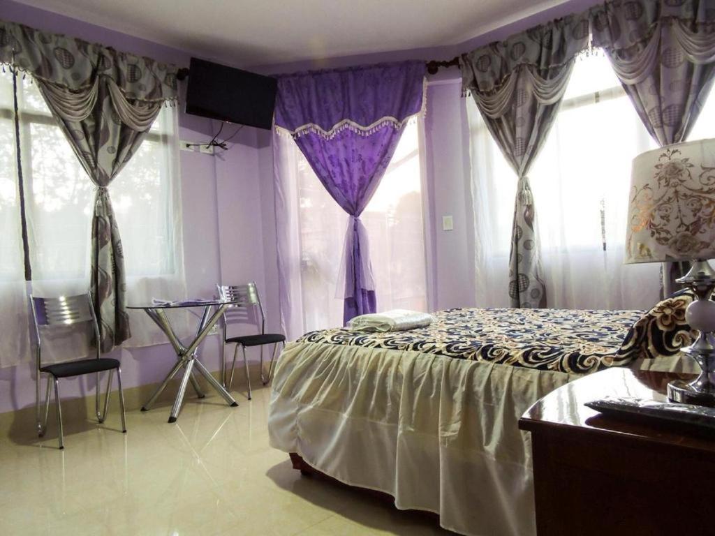 El Grano De Oro Hotel Tupiza Bagian luar foto